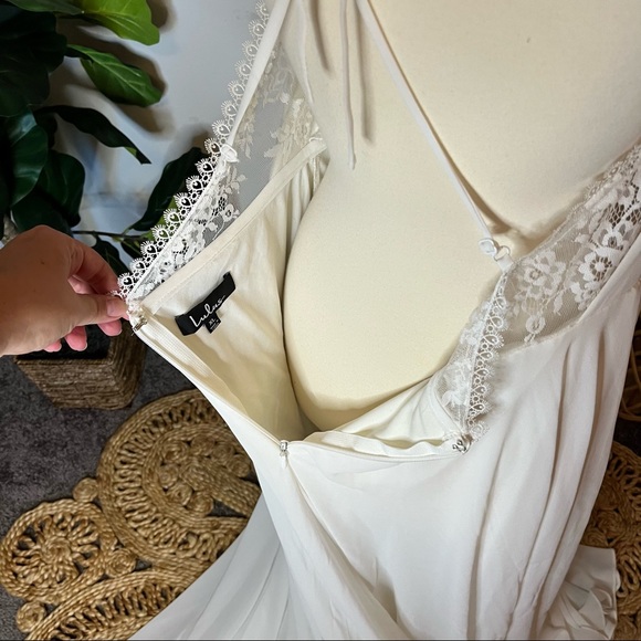 Sold Out LuLu’s Celebrate the Moment White Lace Maxi Dress Size XL - Picture 10 of 15